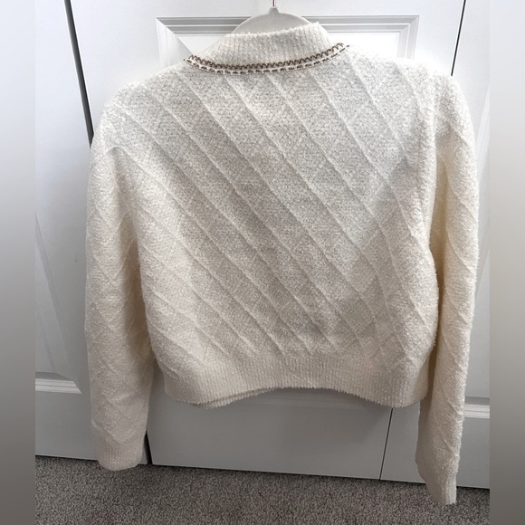 Fluffy Contrast Trim Faux Pearl Button Cardigan | Tweed Jacket | URBAN REVIVO - Picture 3 of 8